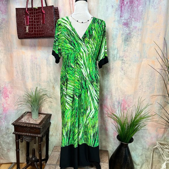 📌Studio AA  Deep Back V-Neckline Short Sleeves Maxi XL Dress - Picture 2 of 14